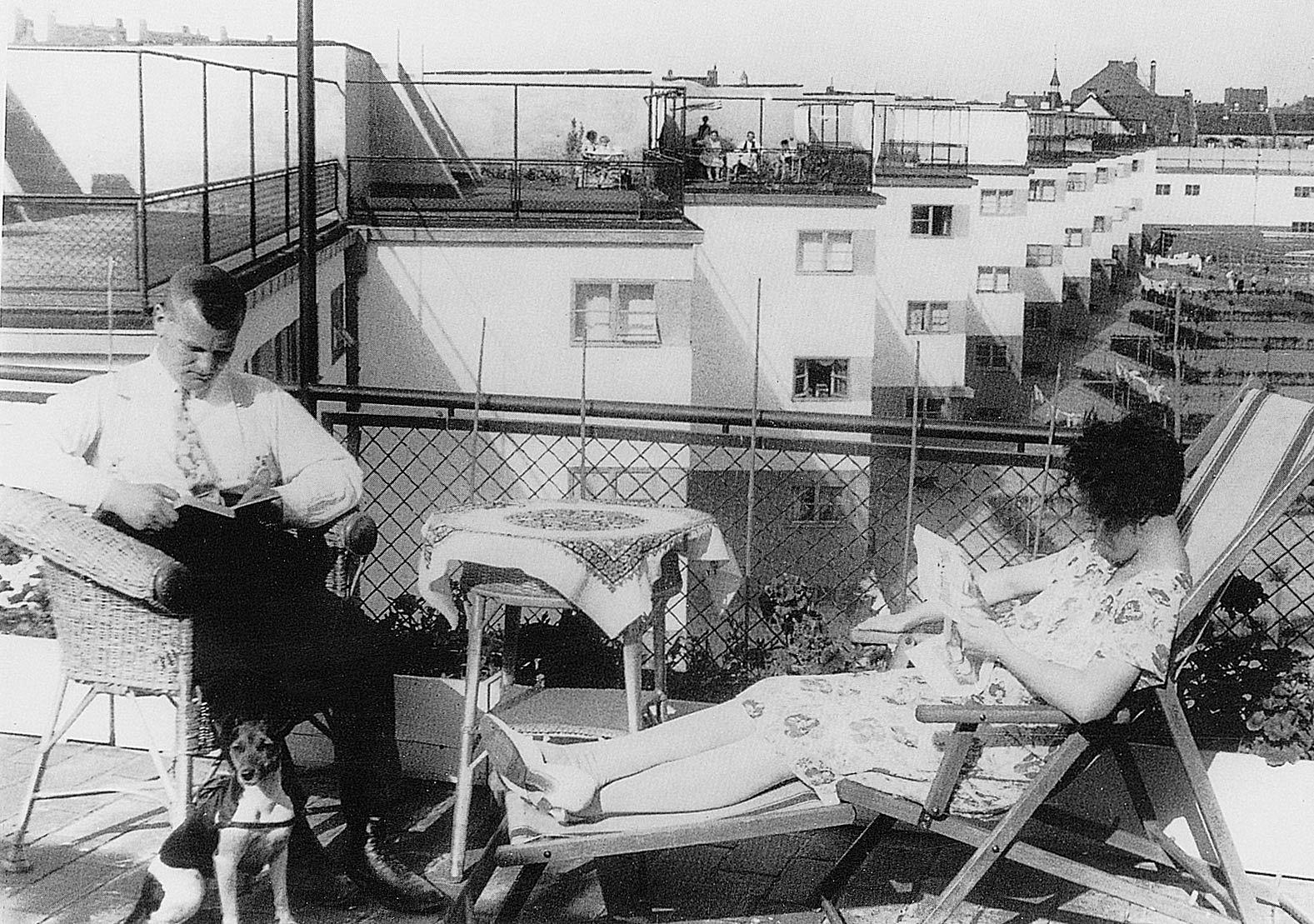 «Zickzackhausen», Franfurt Niederrad. Arkitekt Ernst May. Foto: Paul Wolff.