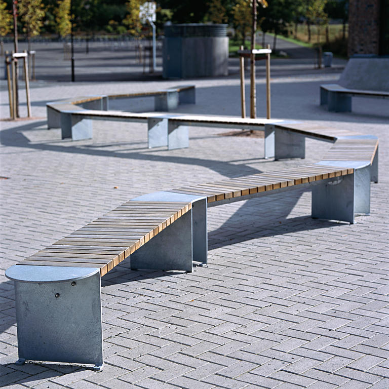 VROOM modulbasert bord- og benkesystem