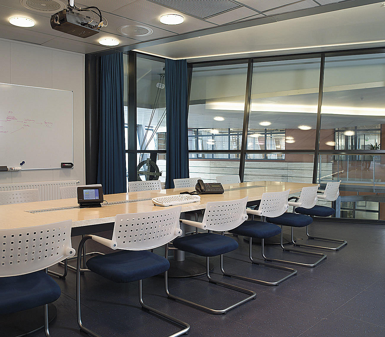 Telenor på Fornebu – interiør