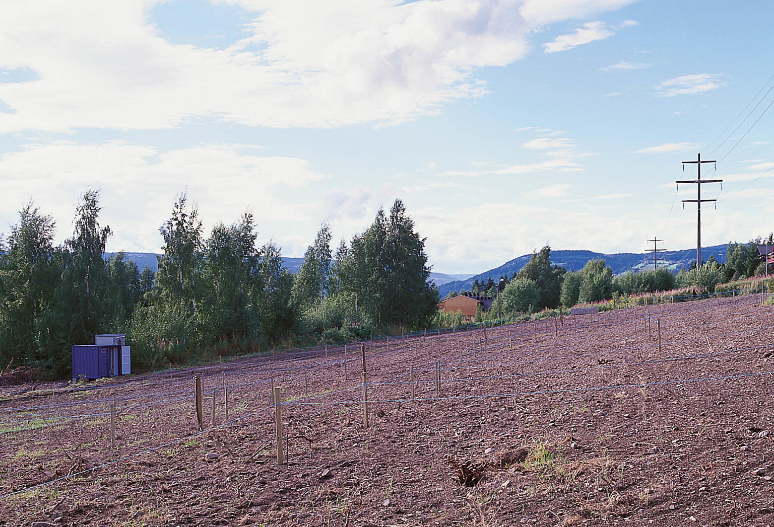 Lillehammer. Parsellhager og verktøysbod, august 2003.