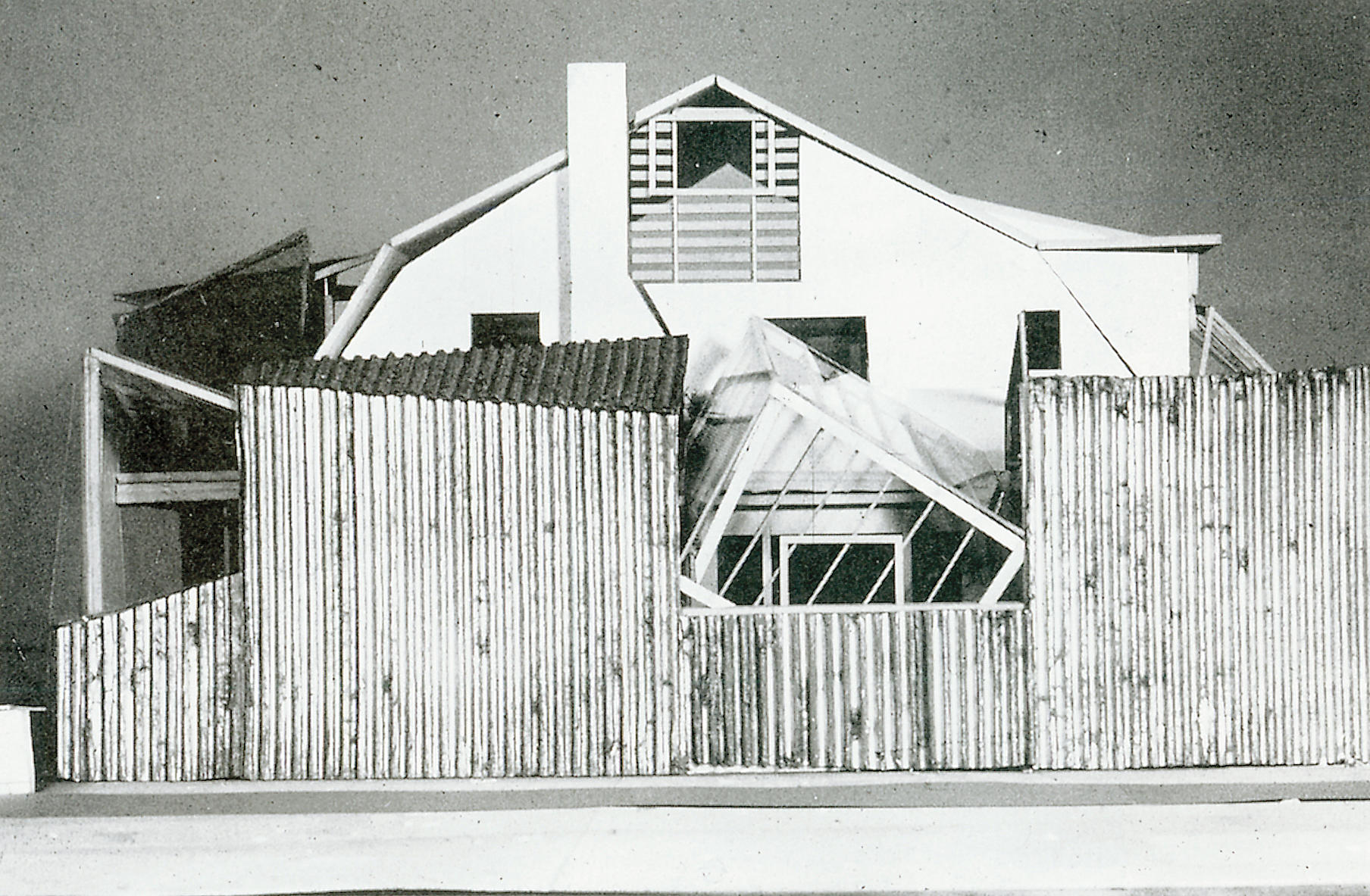 Frank Gehry: Gehry House. 1979. Modellstudie. Ikke akkurat høflig! Foto: HV