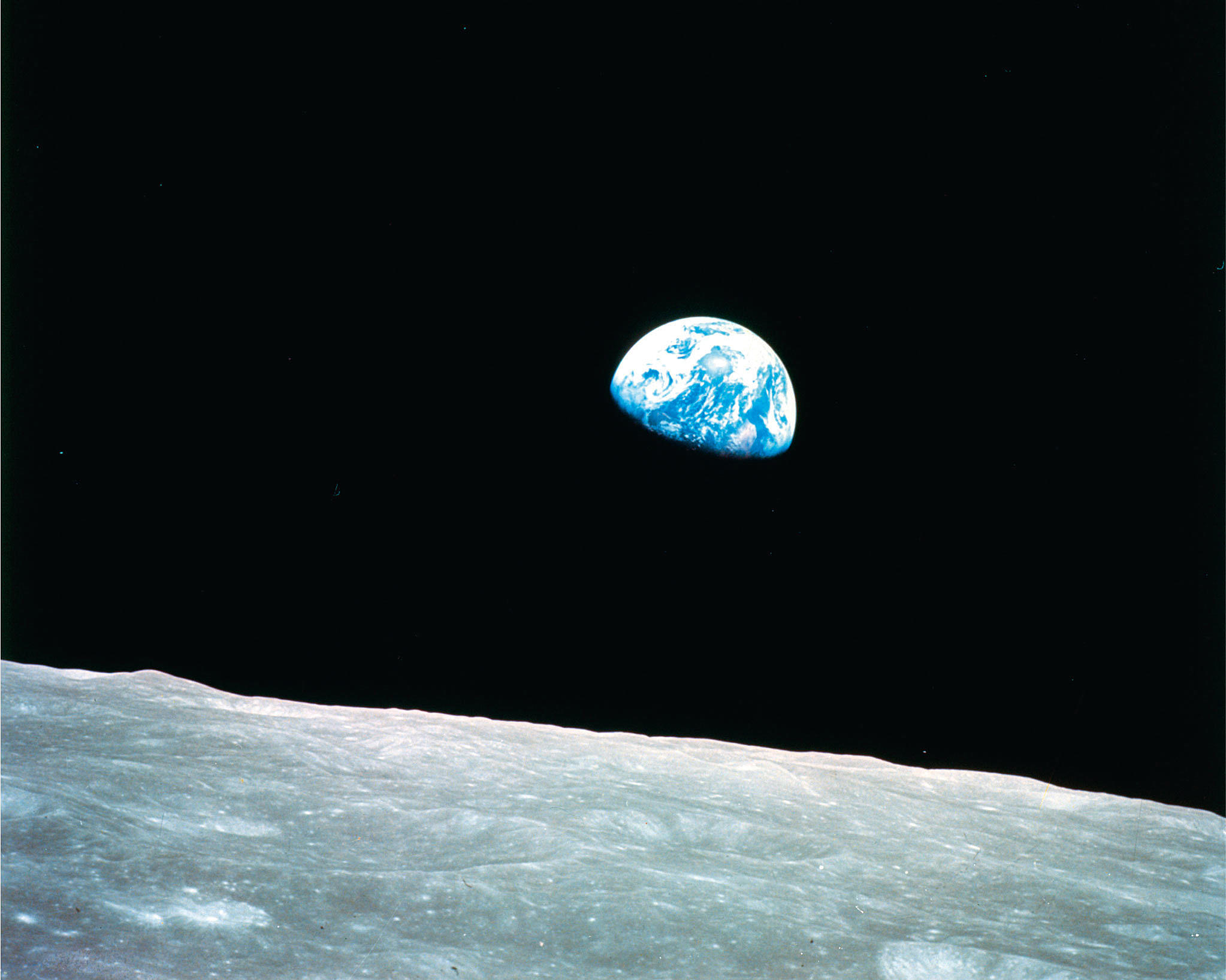 Det første bildet av jorden fra rommet, tatt av astronauter om bord på Apollo 8. desember 1968. Foto: NASA 1968