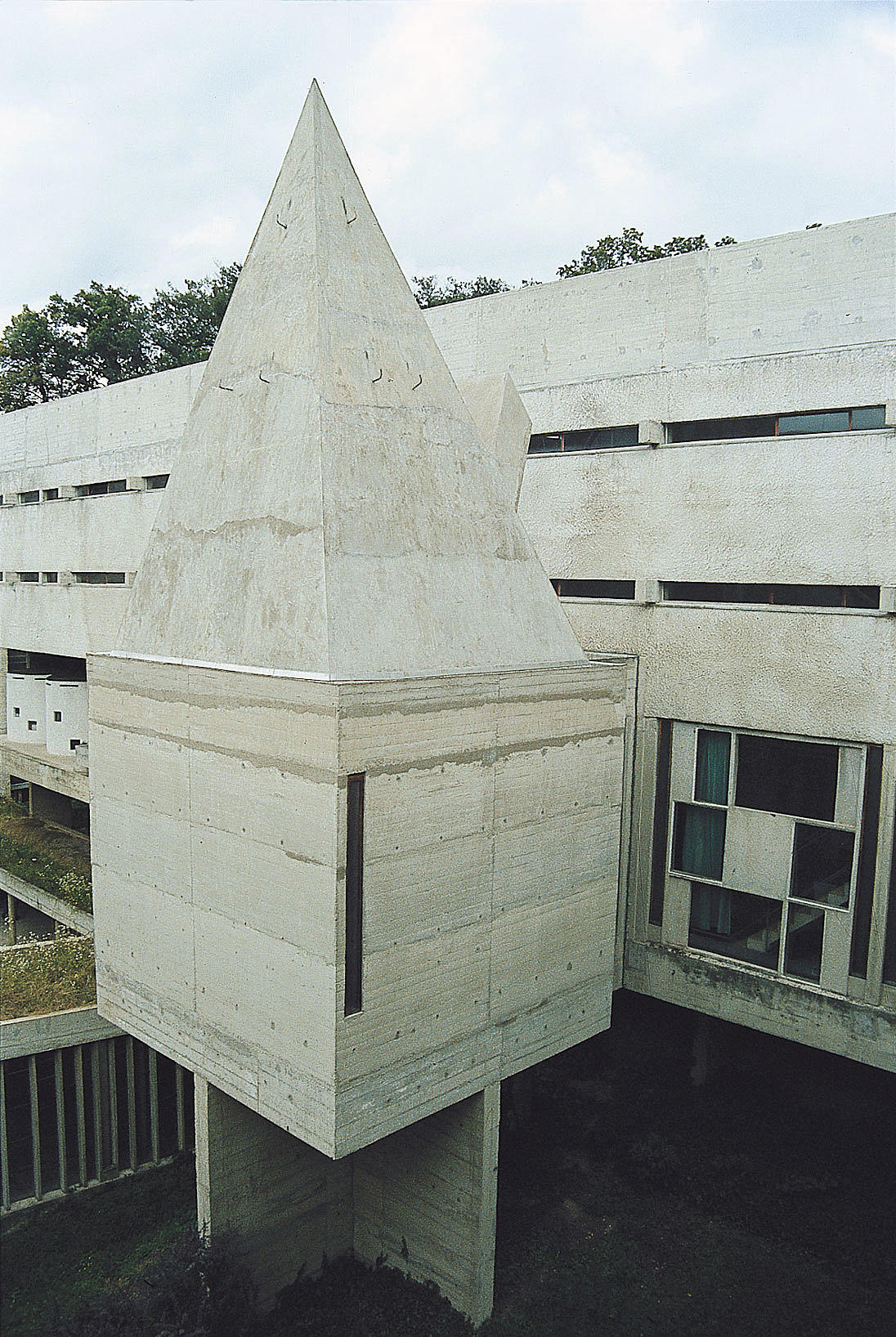 La Tourette. Le Corbusier. Foto: IHA