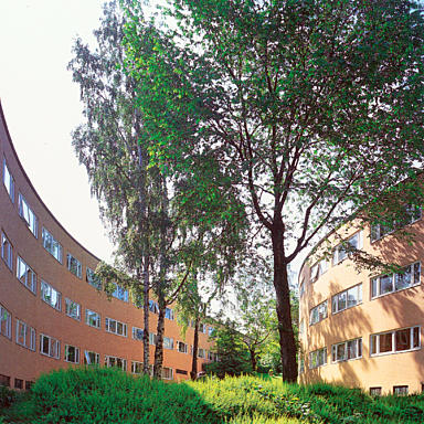 Fig. b. Boliger Prof. Dahls g., Oslo. Ark.: Frithjof Reppen.