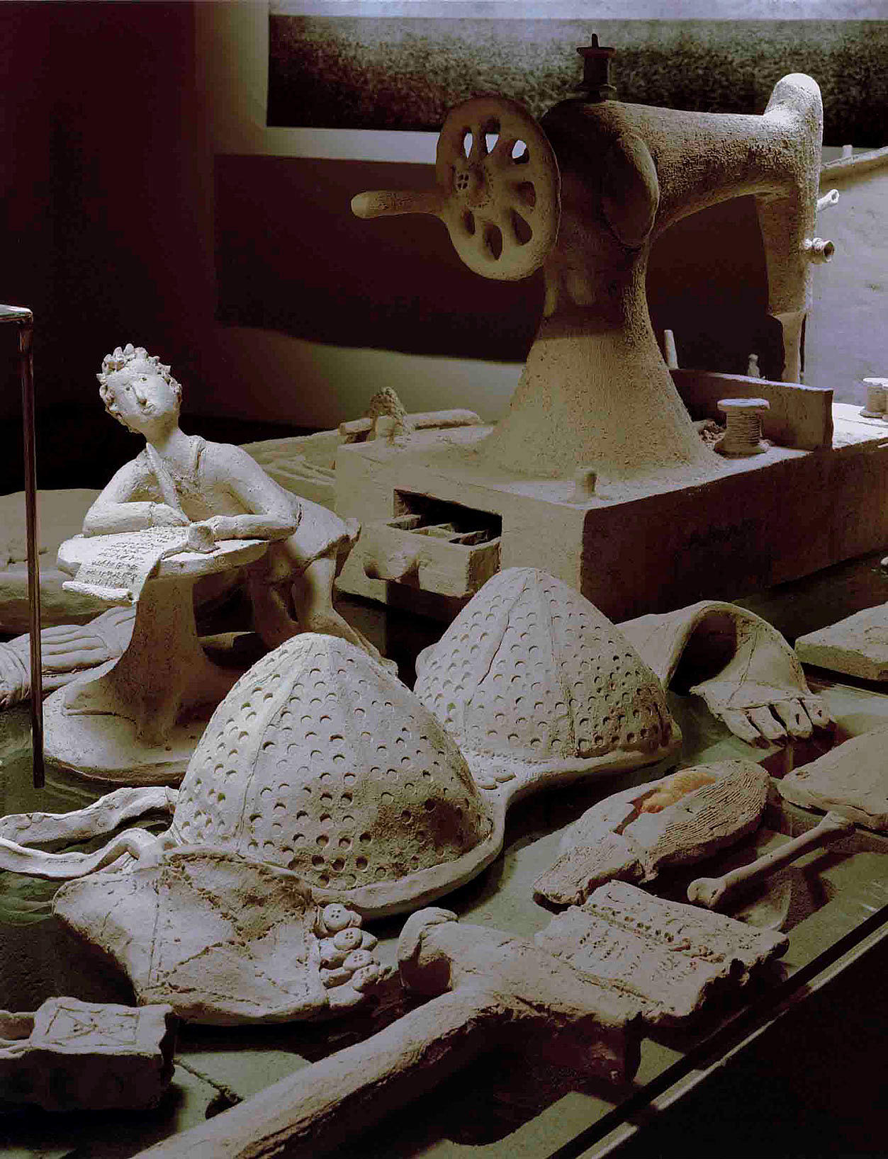 Alexander Brodsky: «Grey matter», installasjon, 1999. Feldman Gallery, New York. Foto: Richard Pare