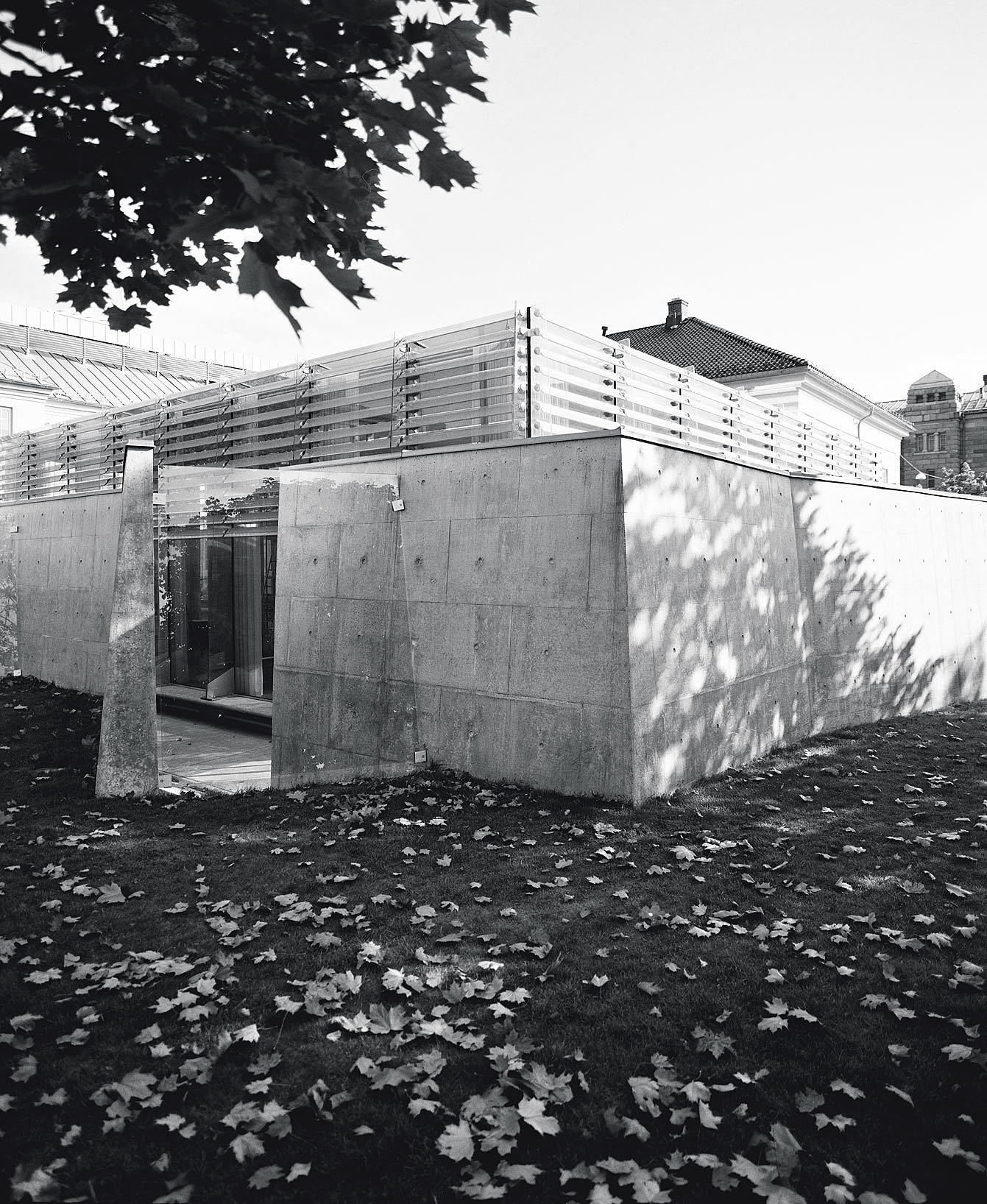 Paviljongen sett fra Myntgata og Akershus Festning. Foto: Ivan Brodey
