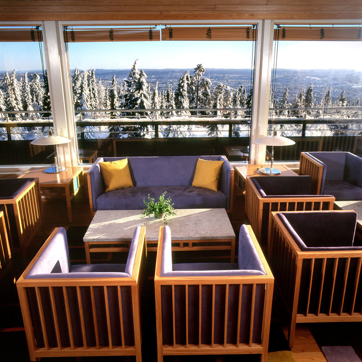 Voksenåsen kurs- og konferansesenter, Oslo. Innredning 2004. Foto: Voksenåsen