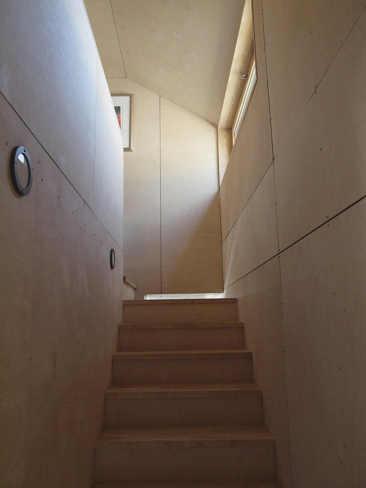 Trapp til 2. etasje.