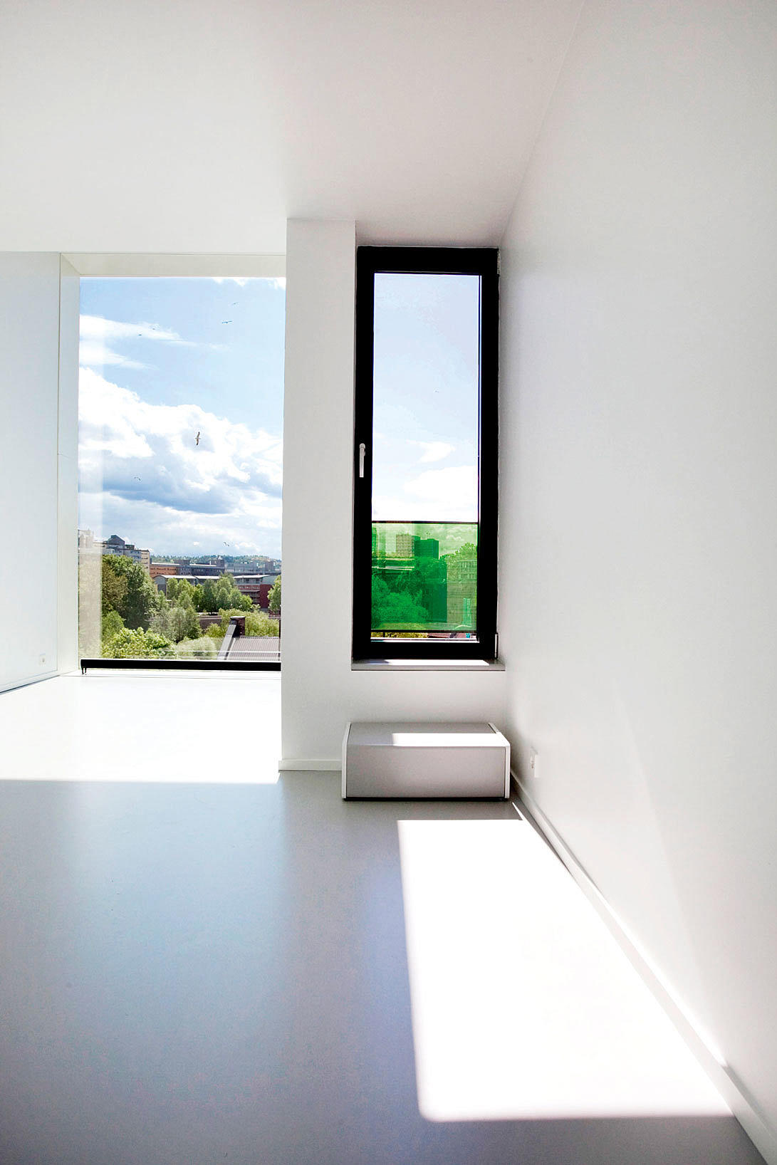 Fra en av de øverste leilighetene. Leilighetene varierer i størrelse fra 31,5 til 85,5 kvm, og det finnes både ettplans og toplans leiligheter i komplekset.