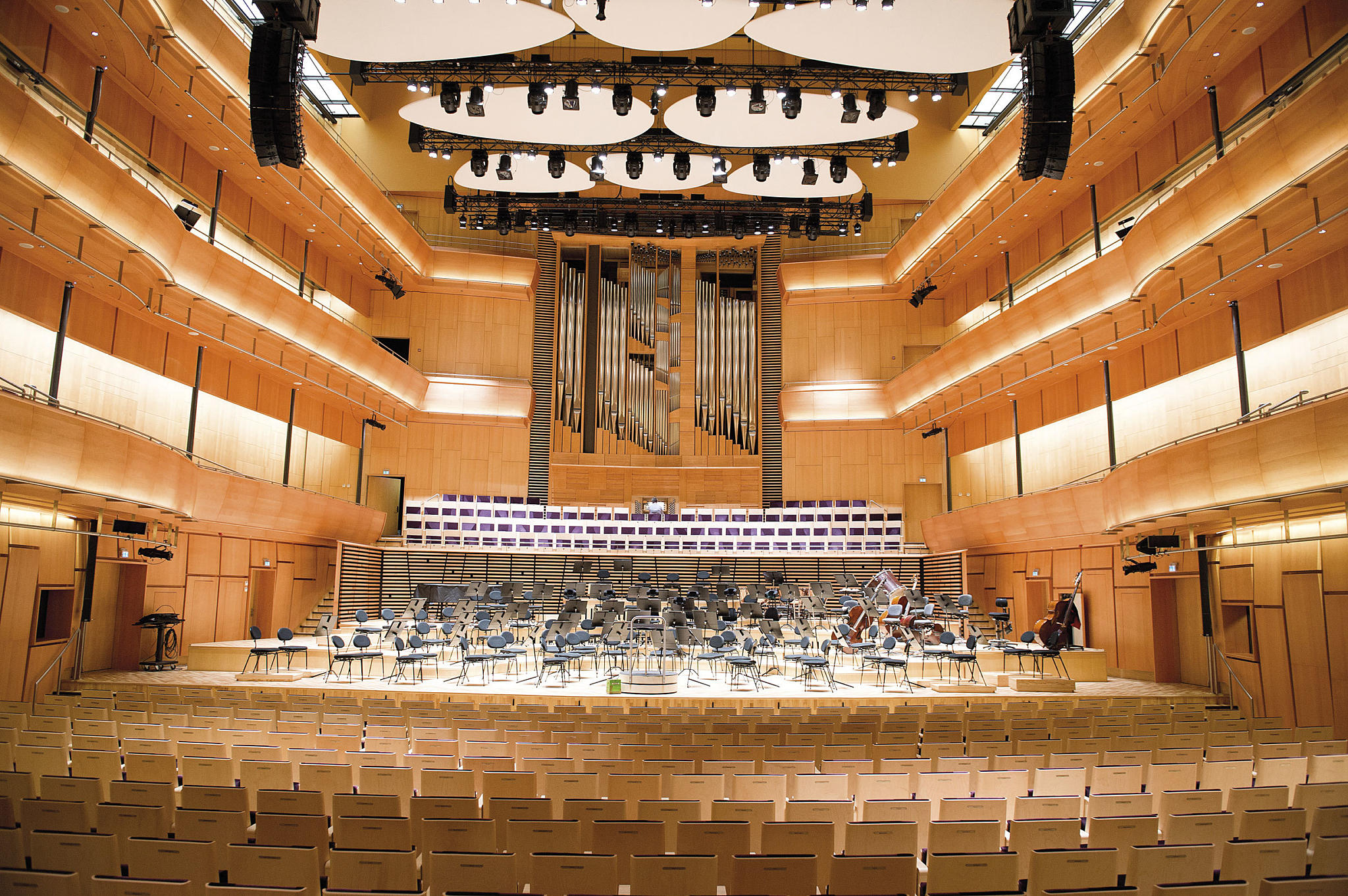 Stavanger konserthus, orkestersalen. Ratio arkitekter, 2012. Tilbake til den klassiske skoesken. Akustikken er av internasjonal klasse. Foto: Jiri Havran