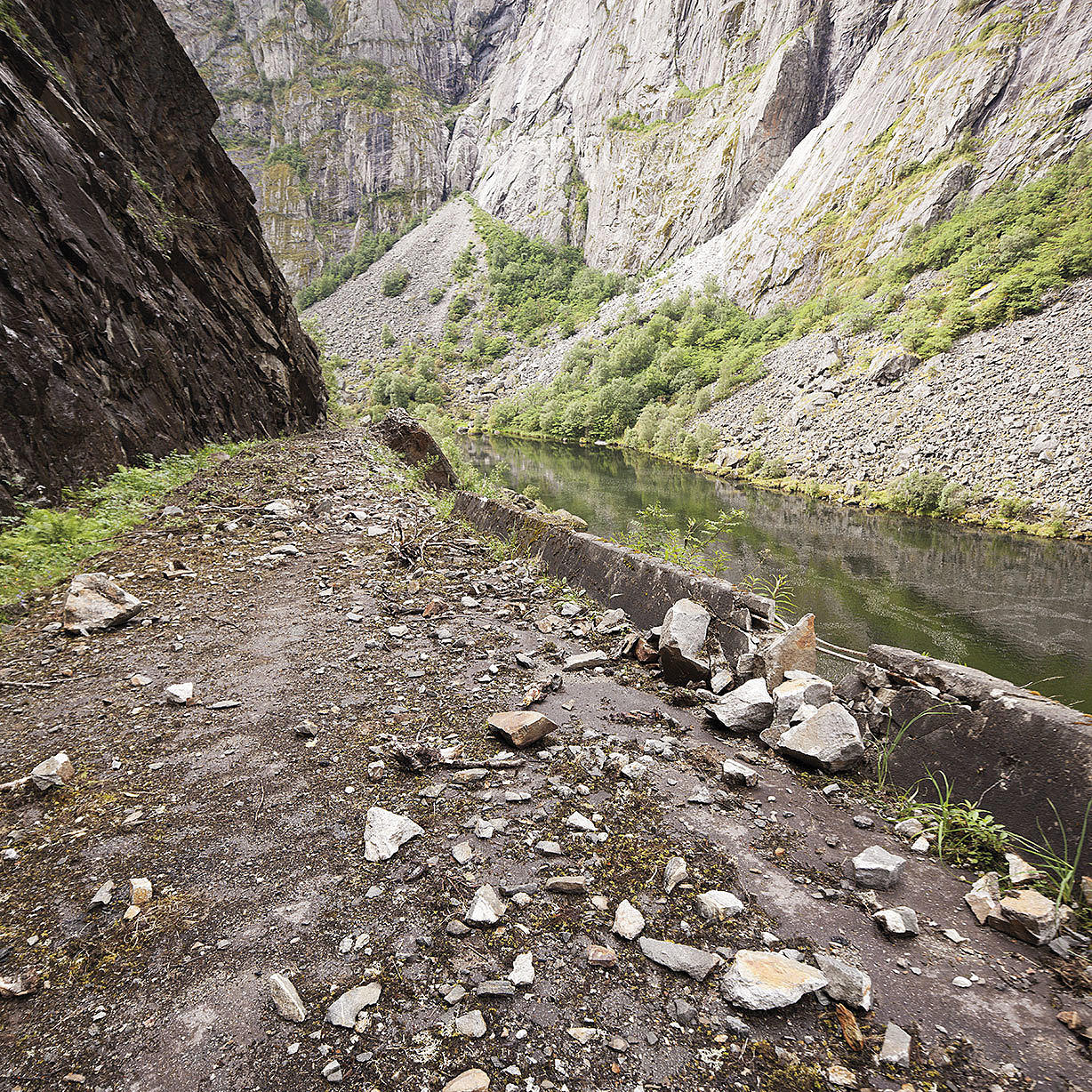 Forholdet mellom naturkrefter og tekniske inngrep. Foto: MF