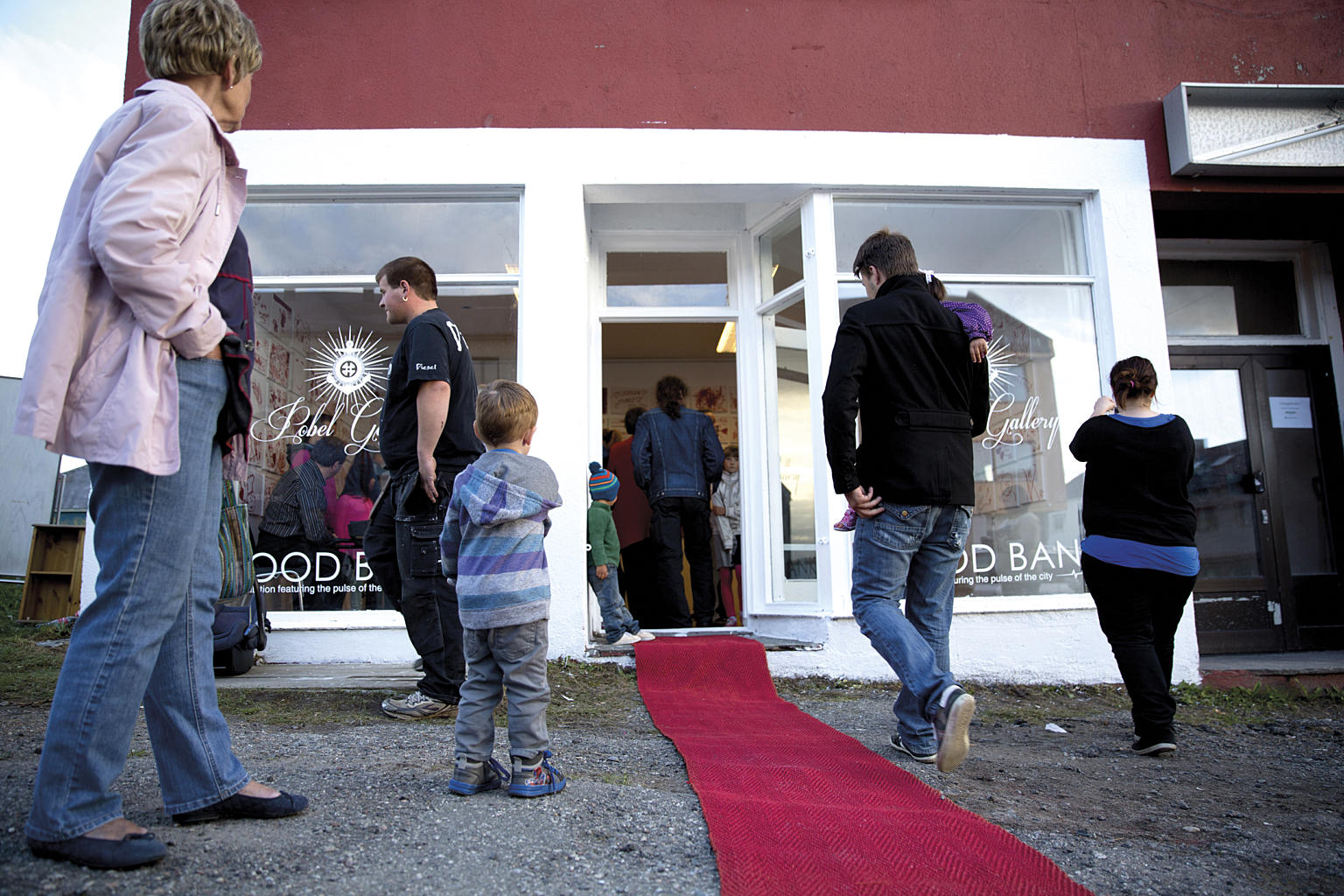 Fra åpningen. Rød løper. Foto: Nima Taheri