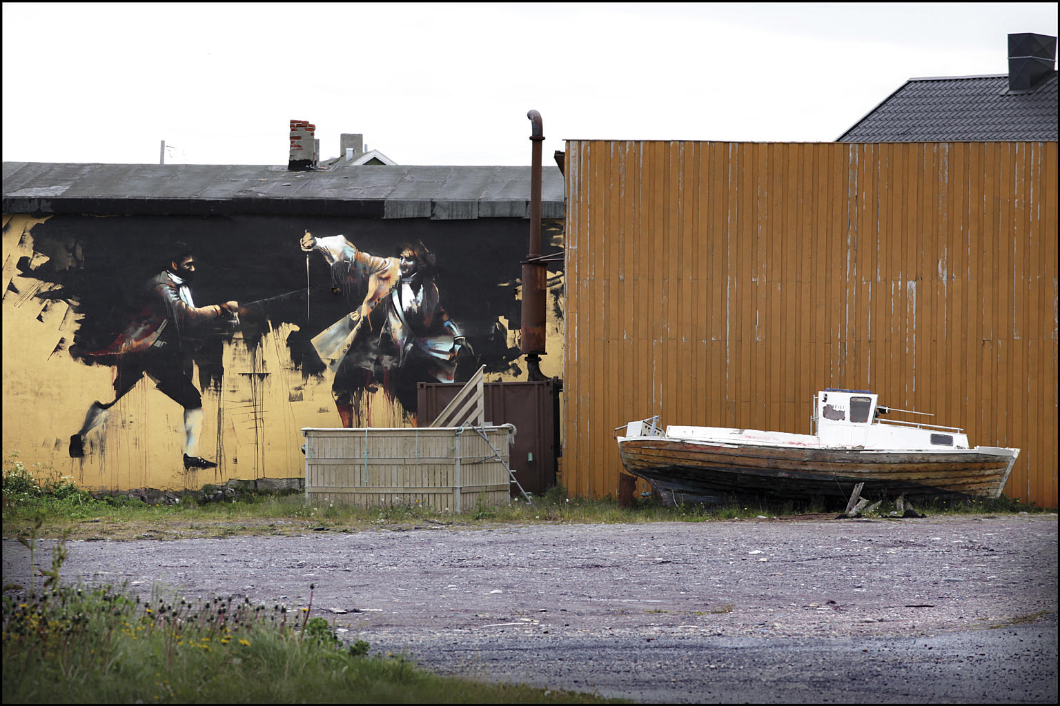 Veggmaleri på Slippen, nordre våg. Conor Harrington, Irland. Foto: Ian Cox