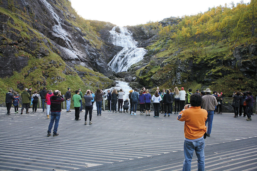 Instagram-øyeblikksplattform, bygget for enklest muligst forbruk av det naturlige landskapet. Foto: Billy Leahy