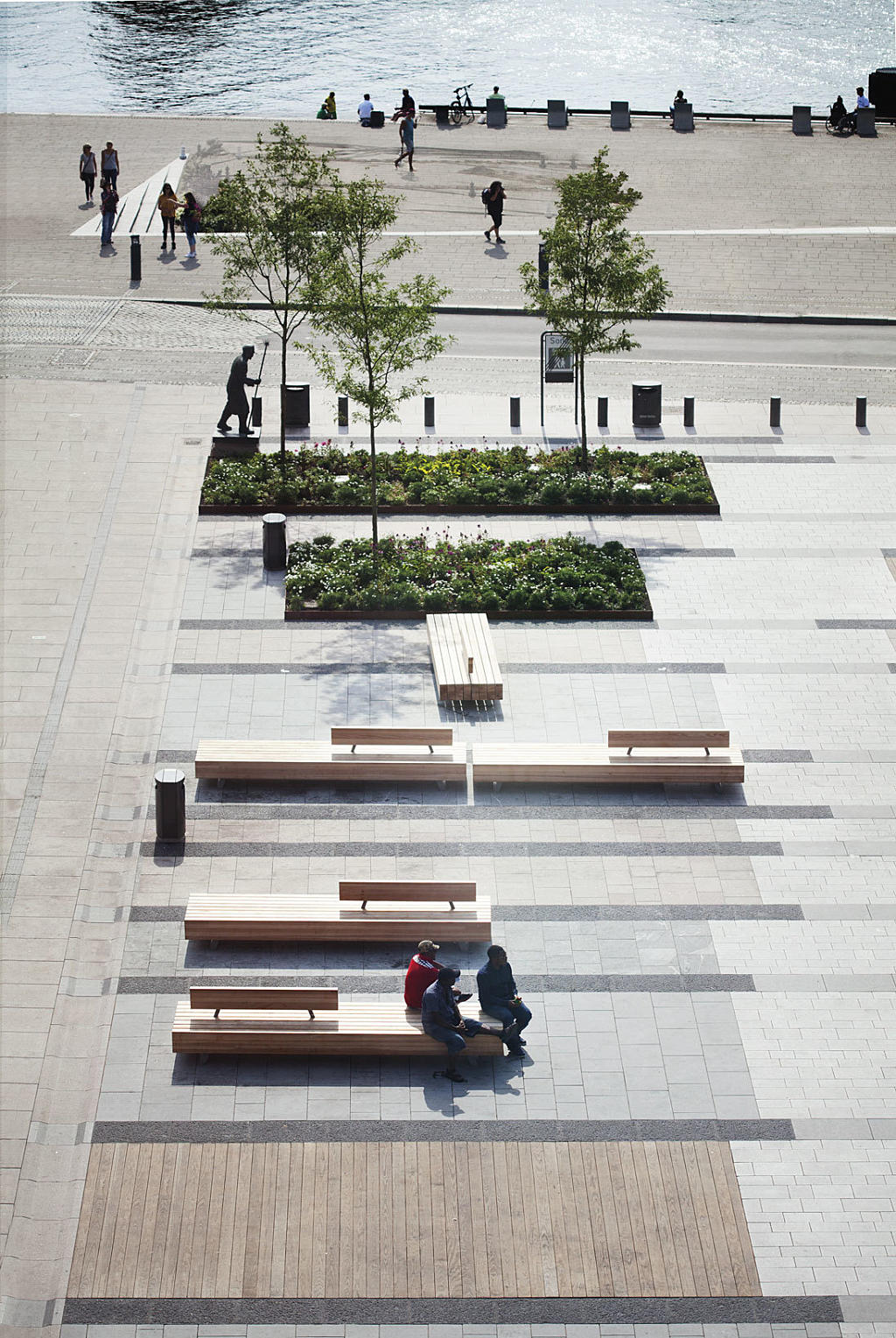 Belegget på det nye Stortorvet er tenkt som storstuens “gulvteppe”. 