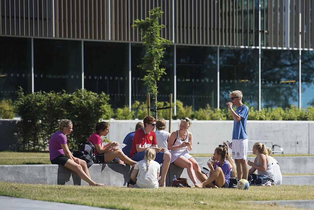 Det skal være naturlig for forbipasserende å bruke områdene utenfor Aquaramaanlegget. 