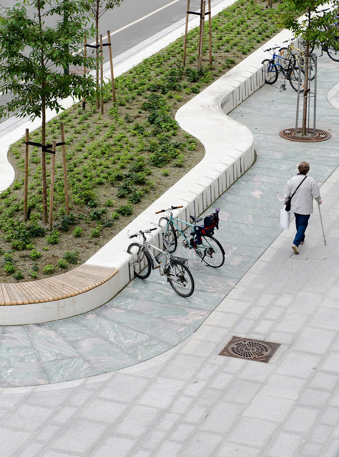 Olav Kyrres plass er hjertet i sykehusanlegget.
