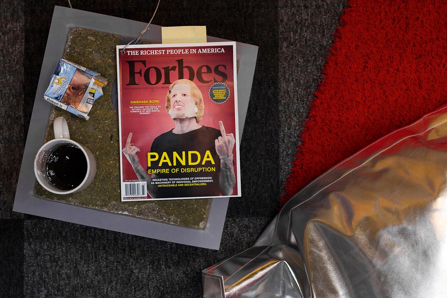 Prosjektet “Panda: Empire of Disruption” av OMA og norske Bengler. Dette er et nettverk for å hacke og forstyrre Uber og AirBnB. Foto: OMA