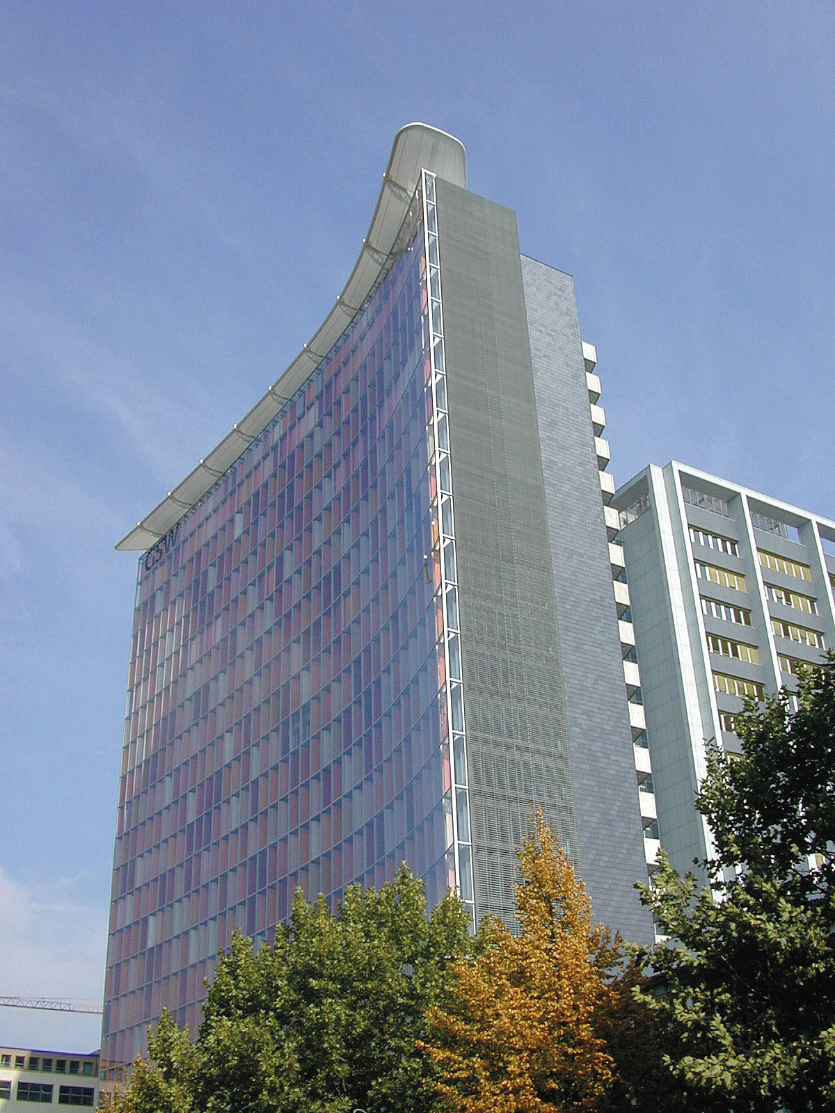 GSW hovedkvarter i Berlin av Sauerbruch Hutton, 1999. Fra Tommy Kleivens PhD om naturlig ventilasjon. Foto: Tommy KleivenTommy Kleiven