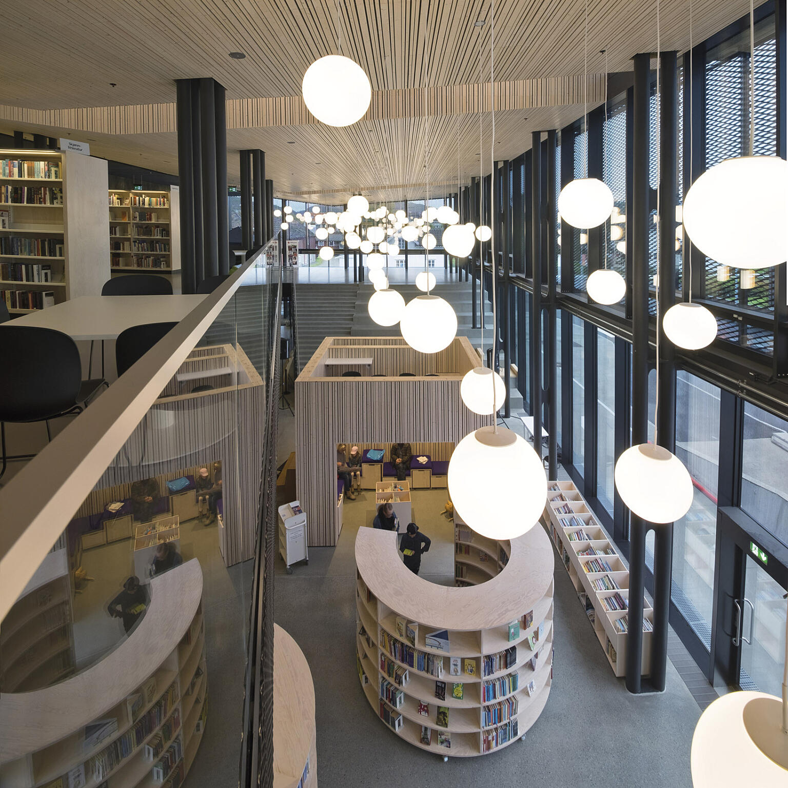 Biblioteket.