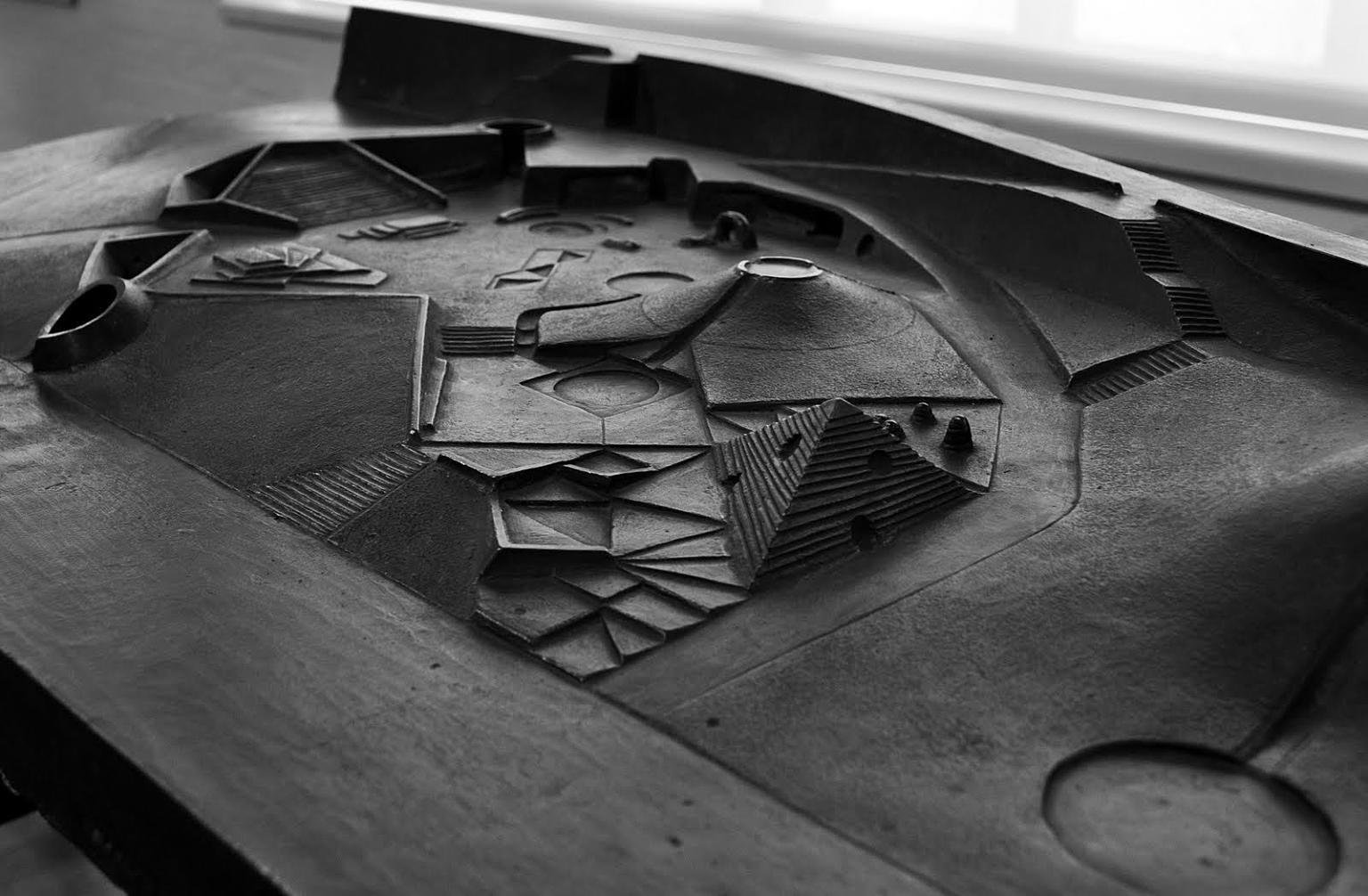 “Playscape”, Isamu Noguchi. Bronsemodell, 1961-64. Foto: designingforplay.blogspot.no