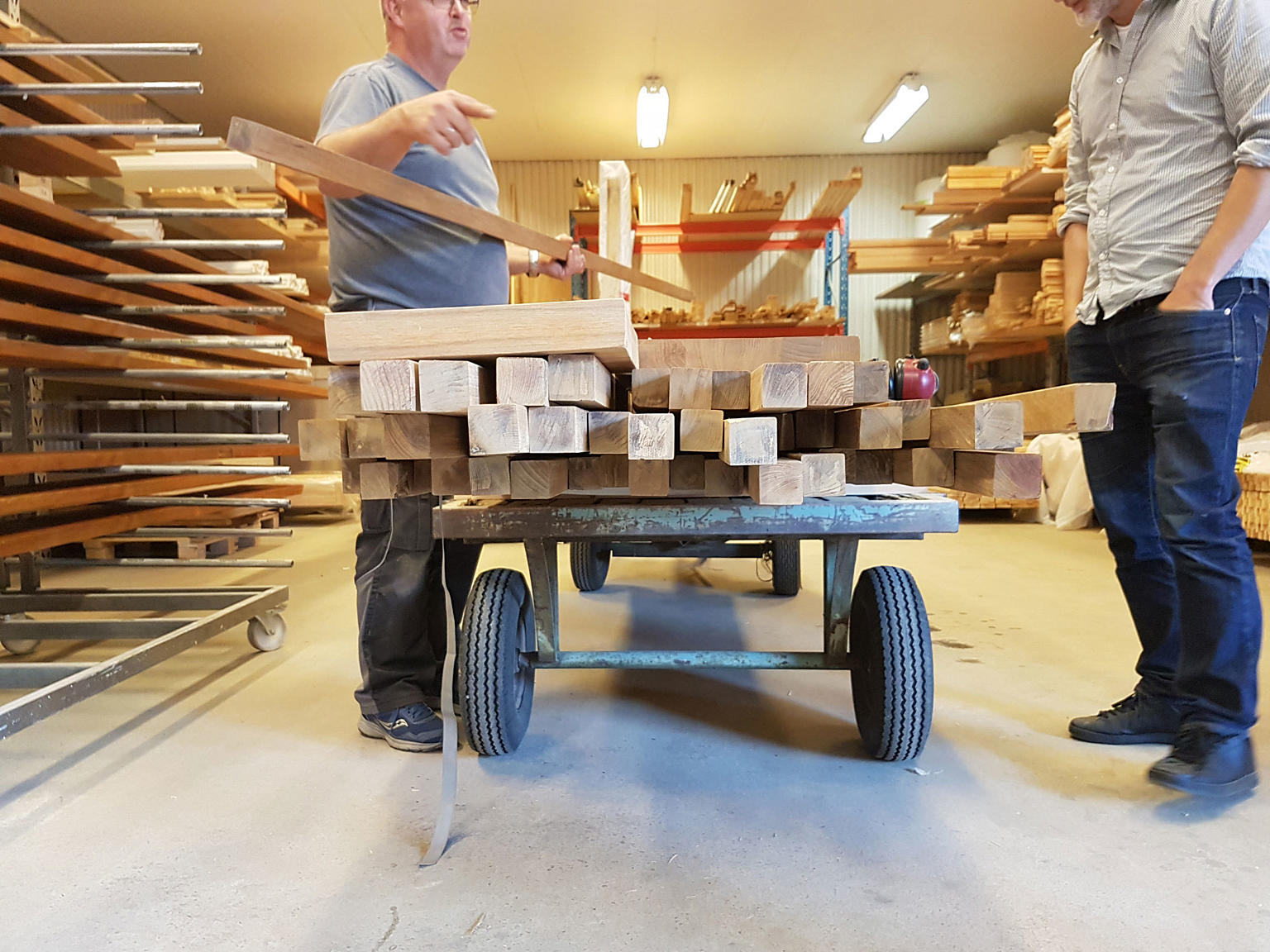 Rehab. Treverk som ikke ble byttet ut, måtte rehabiliteres.