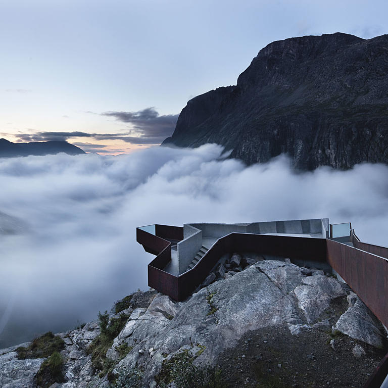 Ekte kjærlighet ruster: Utsikts-punkt og tilhørende anlegg ved Trollstigen har blitt publisert utallige steder i inn- og utland og er blant prosjektene som virkelig har satt Nasjonale turistveger på det internasjonale vegkartet. Prosjektet er signert Reiulf Ramstad Arkitekter. Foto: Diephotodesigner