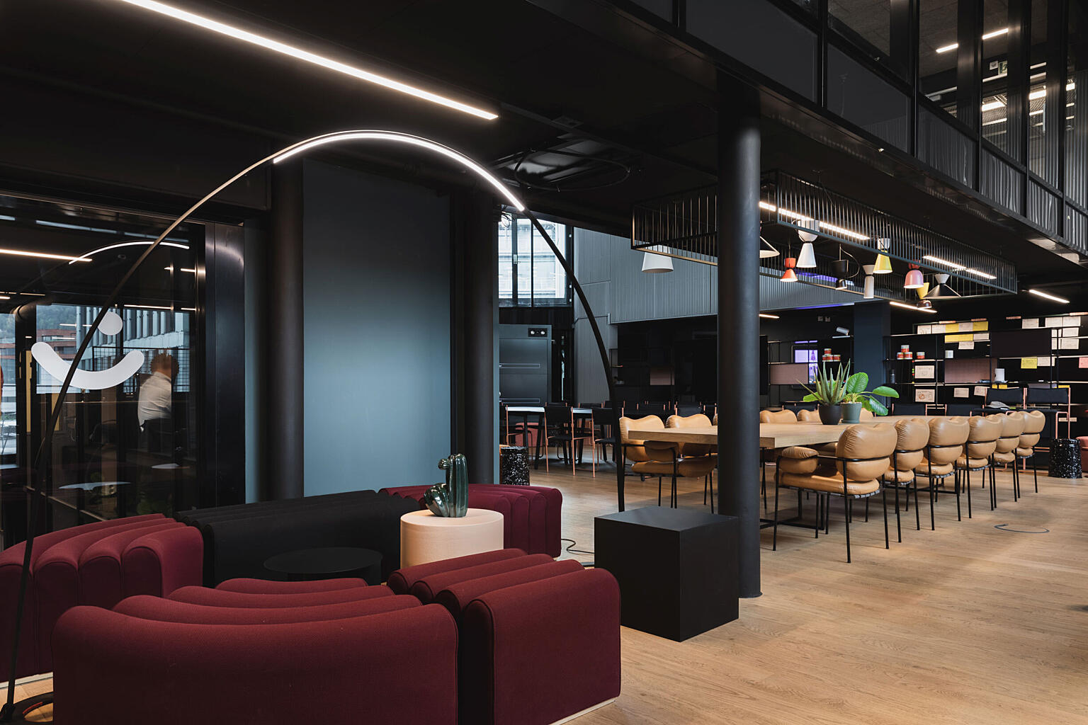 Plan 3 rommer en kreativ arena for ulike aktiviteter, og består av løs møblering som enkelt kan flyttes på etter behov til ulike workshops, foredrag og opplevelser.