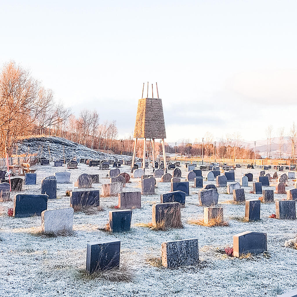 Geitryggen gravlund, Senja